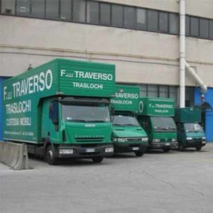 Ampia varietà di mezzi di Fratelli Traverso Traslochi, per tutti i tipi di trasloco: nazionali e internazionali.